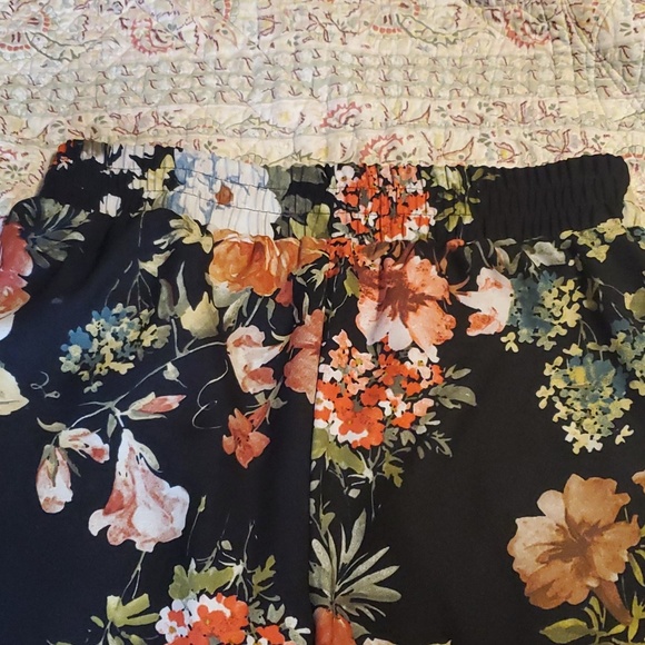 United Colours of Benetton - Picture 4 of 4